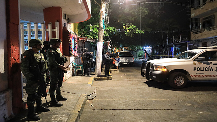 El ataque entre efectivos policiales y presuntos sicarios sucedió en la carretera que une a las localidades Hermosillo y Bahía de Kino.