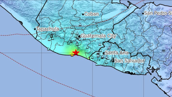 El temblor se sintió a las 23:52 hora local, tuvo una profundidad de 38.5 kilómetros, con epicentro en el departamento de Escuintla, en el sur de Guatemala.