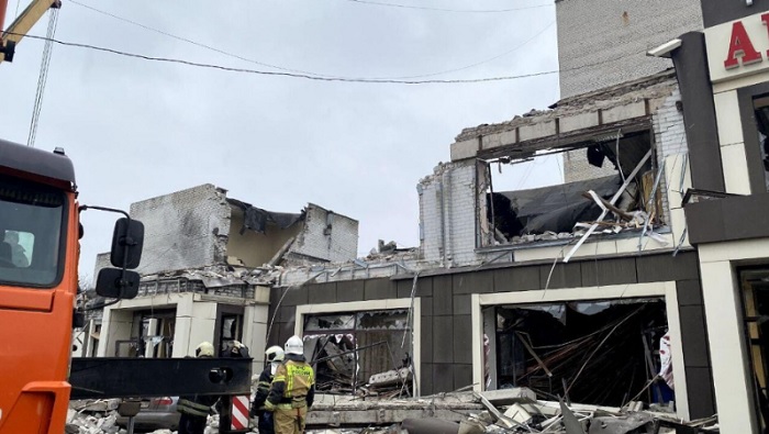 El líder de Lugansk, Leonid Pásechnik, había informado con anterioridad que el ataque destruyó la panadería de Lisichansk.