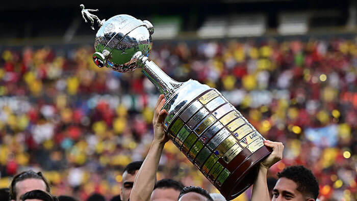 La Libertadores está considerado el torneo de fútbol más prestigioso del continente y el actual campeón es el Fluminense de Brasil.