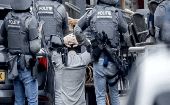 Según las declaraciones de la jefa de operaciones de la policía de los Países Bajos Orientales, Anne Jan Oosterheert durante la mañana las fuerzas de seguridad negociaron con el presunto secuestrador.