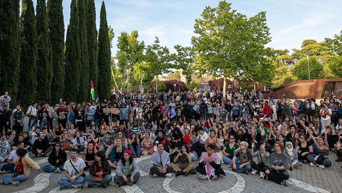 Los jóvenes de forma pacífica han tomado los campus para hacer frente ante la indiferencia de muchos gobiernos