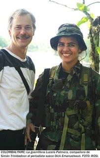 Abril 2005: Entrevista a Lucero Palmera, coordinadora de la emisora Voz de la Resistencia del Bloque Sur de las FARC-EP. Murió con su hija en un bombardeo en septiembre de 2010. Compañera de Simón Trinidad, extraditado a EEUU por Álvaro Uribe el 31 de diciembre de 2004: https://youtu.be/sCfhGrP8R9M